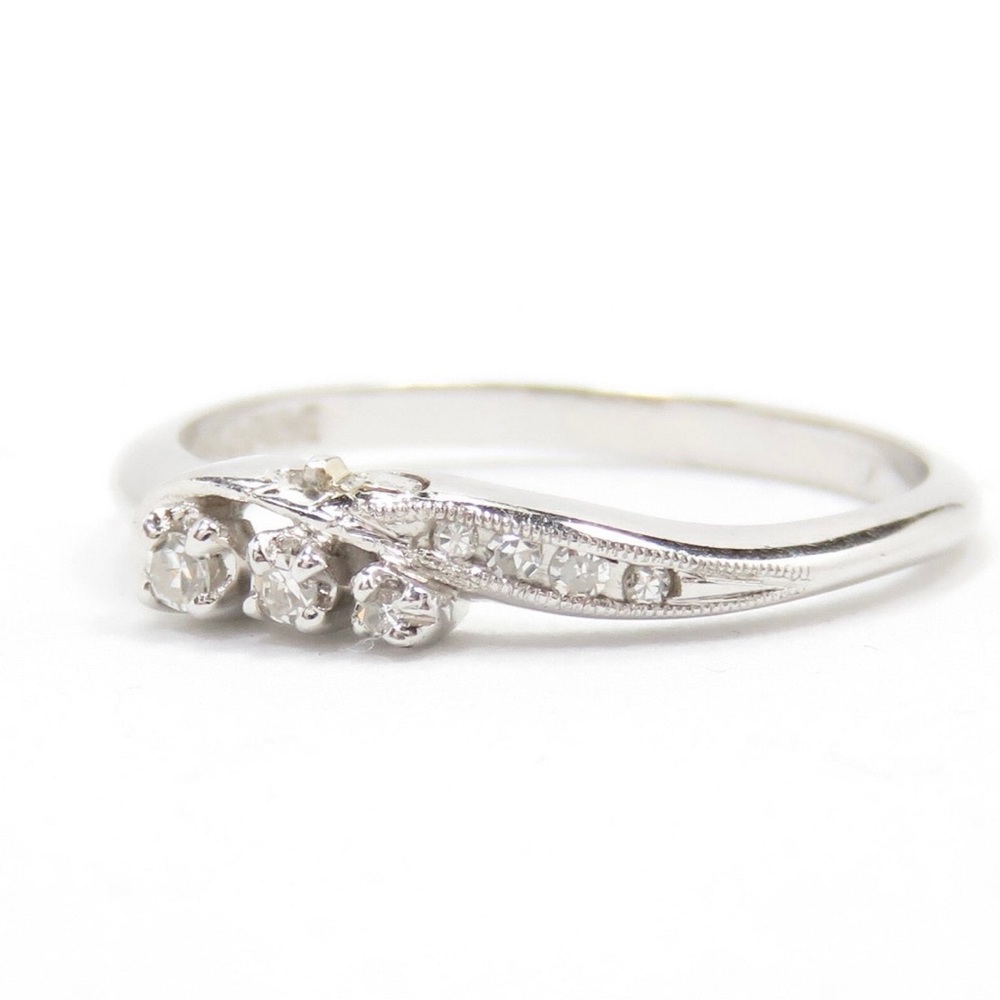 14k white gold and Diamond band - Picture 2 of 8